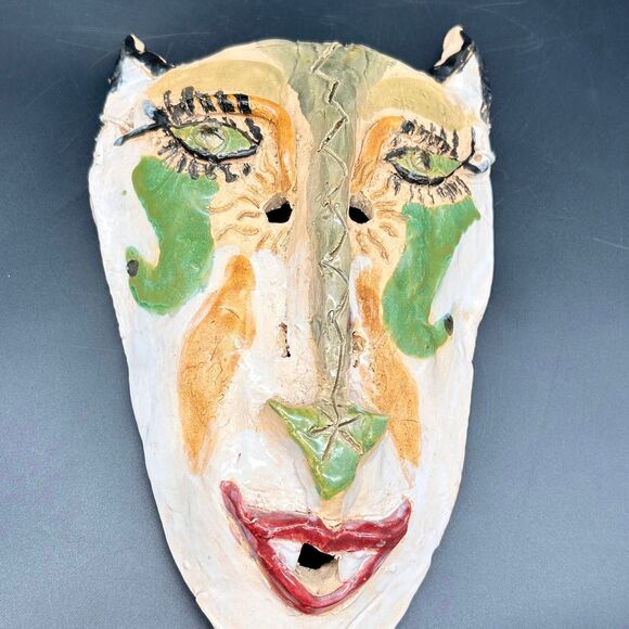 One of a kind Mask Wall Hanging Ceramic (B) - Picture 1 of 4